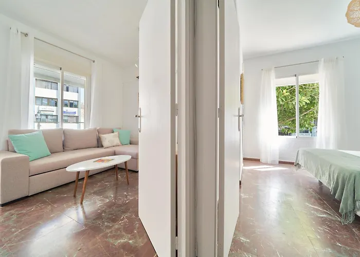 Estepona beach apartment