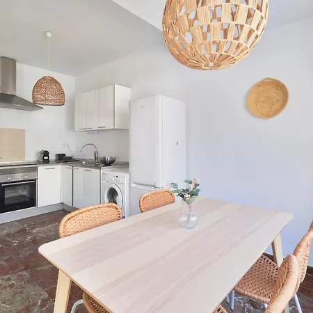 Estepona Beach Apartment Apartman *