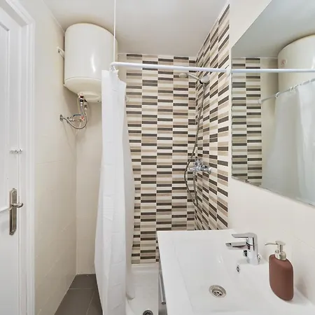 公寓 Estepona Beach Apartment *